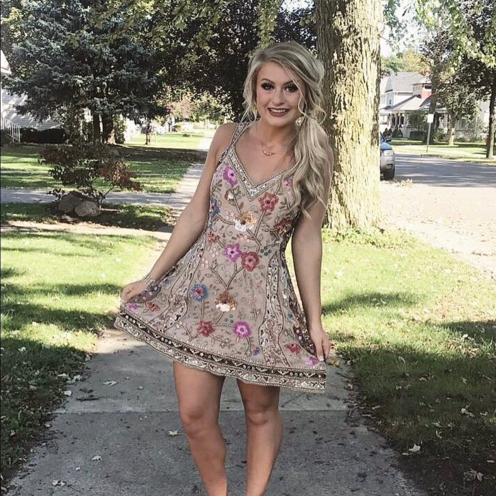 Sherri hill homecoming dress size 6